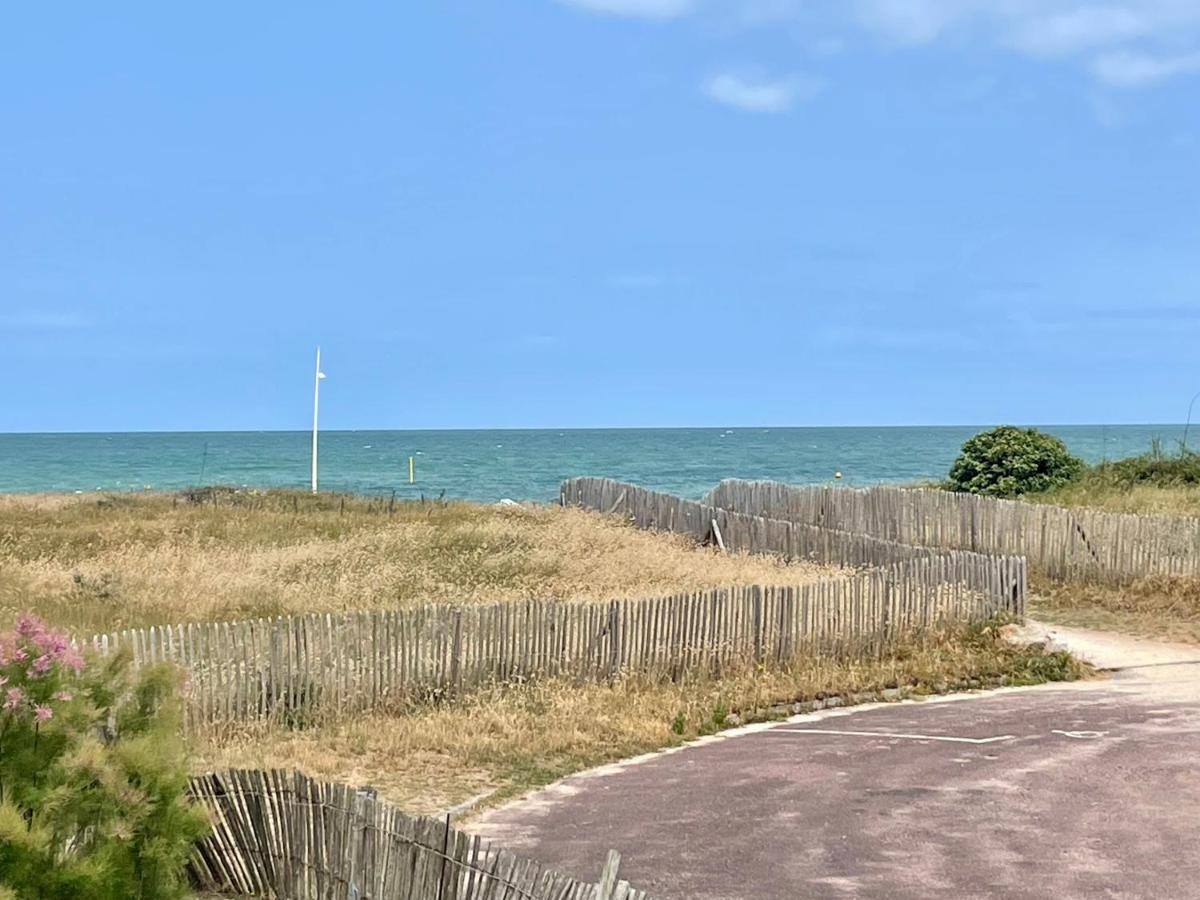 Joli Studio Pres Du Front De Mer Cabourg Eksteriør billede